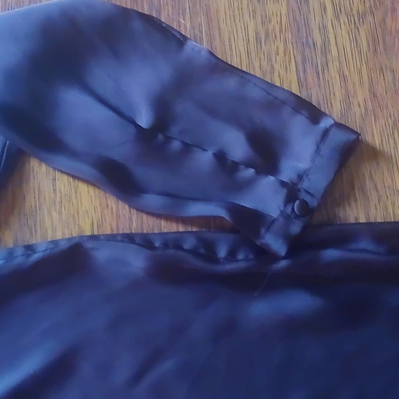 Plum blouse - Picture 3 of 8